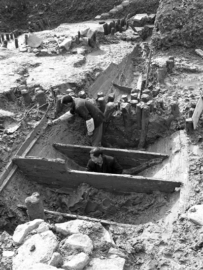     2003年南宋沉船出土现场。资料图