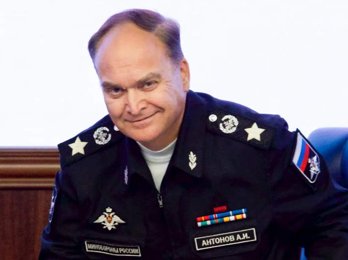 ·&nbsp;安东诺夫