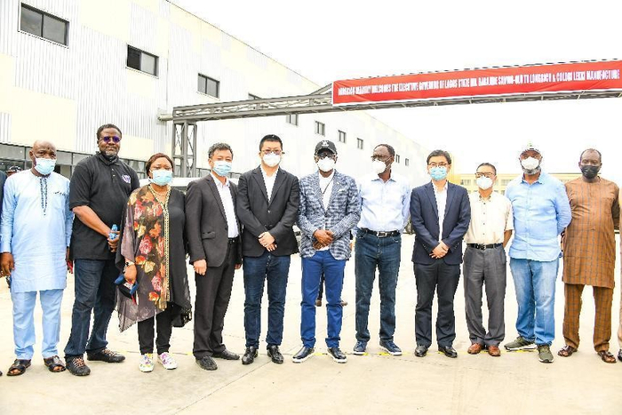 △2021年3月，尼日利亚拉各斯州长一行考察隆力奇尼日利亚工厂