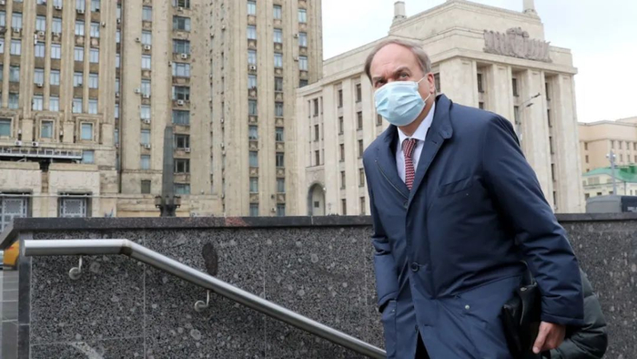 ·&nbsp;安东诺夫