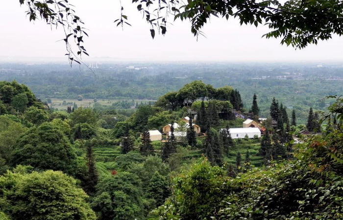 　　○亚域·青城山逍遥营地