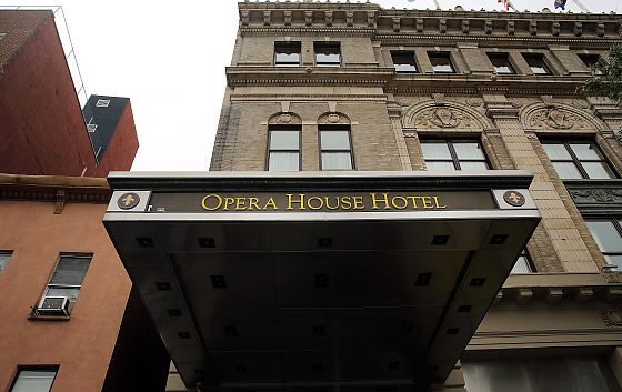 图为纽约布朗克斯区歌剧院酒店，该地曾暴发军团病。（资料图）