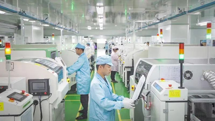 卓翼科技（河源）项目车间生产线