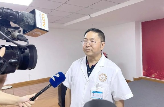 　　▲ 陈凡主任接受采访现场