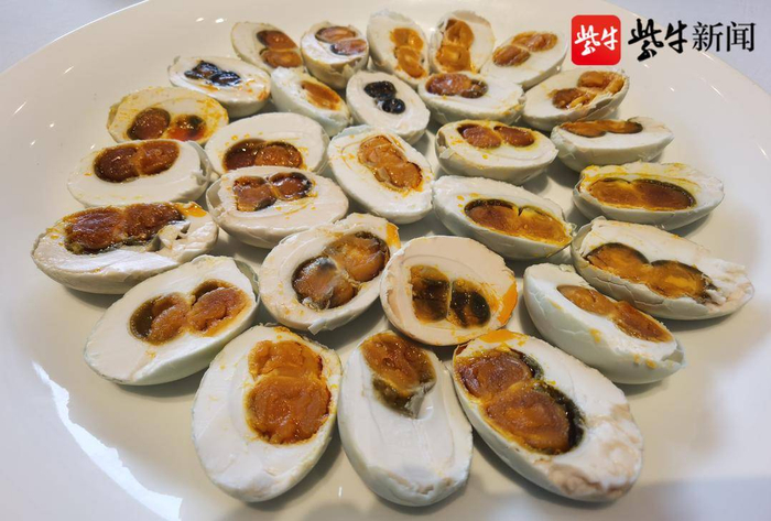 图为真知味咸鸭蛋