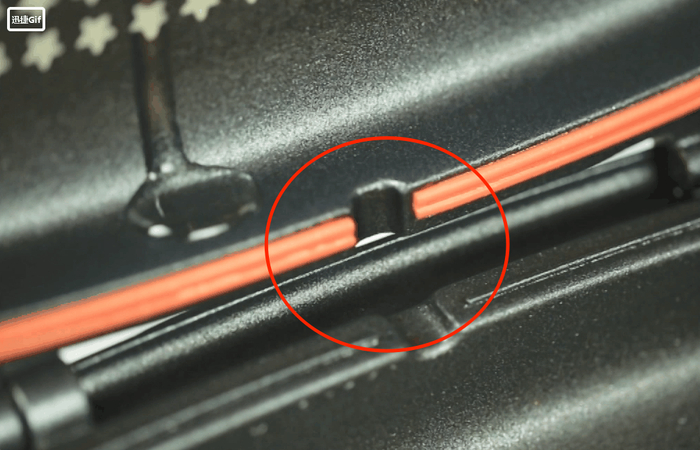 　　烹饪途中多余油脂和汤汁会积攒从泄压口流出的，保证灶台的干净和整洁