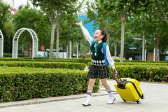 “学平险”销售乱象曝光：保费101万，代理公司佣金58万，学校老师返佣33万