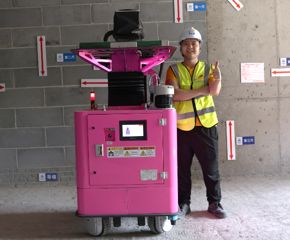 （混凝土天花打磨机器人与它的工程师）