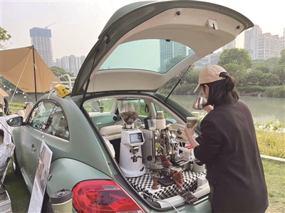 　　greeny coffee咖啡车。陈佳 摄