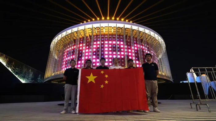 　　大漠大团队全程服务迪拜世博会中国馆