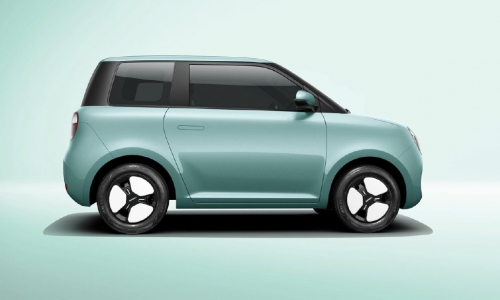 　　图：长安LUMIN纯电动微型汽车