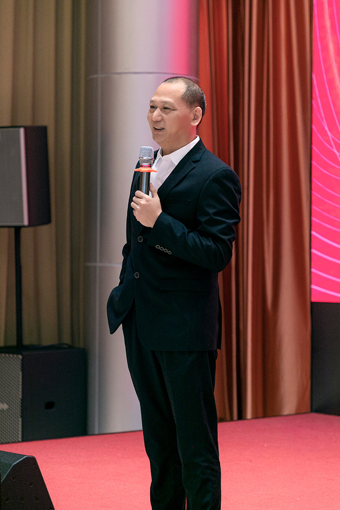 　　秘密假期创始人安子开场致辞