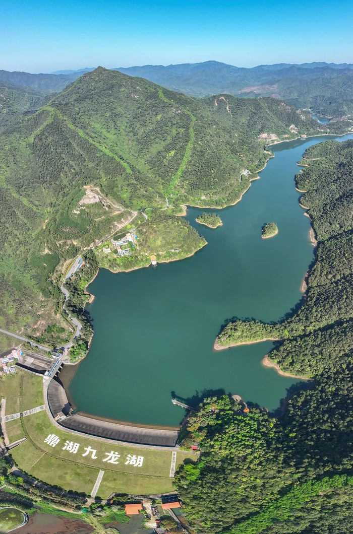 △鼎湖九龙湖 李显才 摄