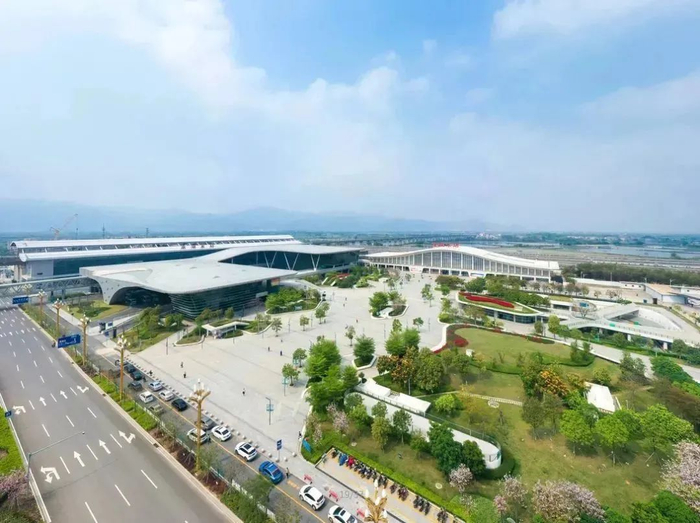 △肇庆东站 廖文奕 摄