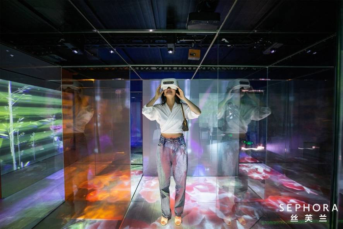 　　丝芙兰线下门店数字化体验