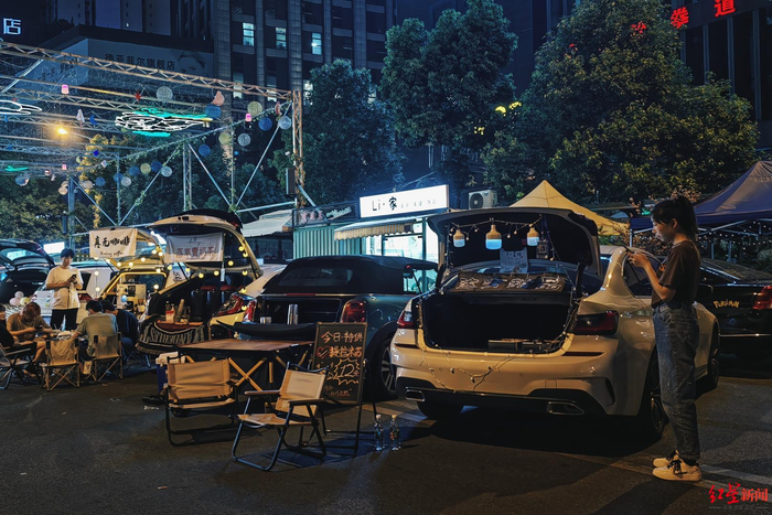 ↑小吴的甜品摊