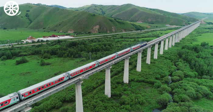 　　呼伦贝尔号旅游列车—外部