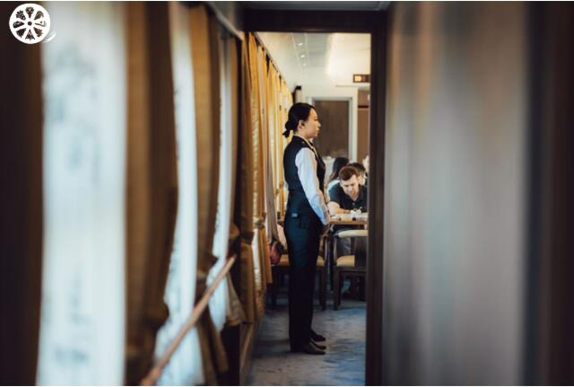 　　呼伦贝尔号旅游列车—管家式服务