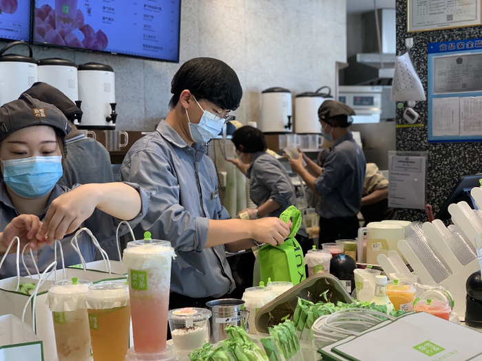 奈雪的茶门店。企业供图