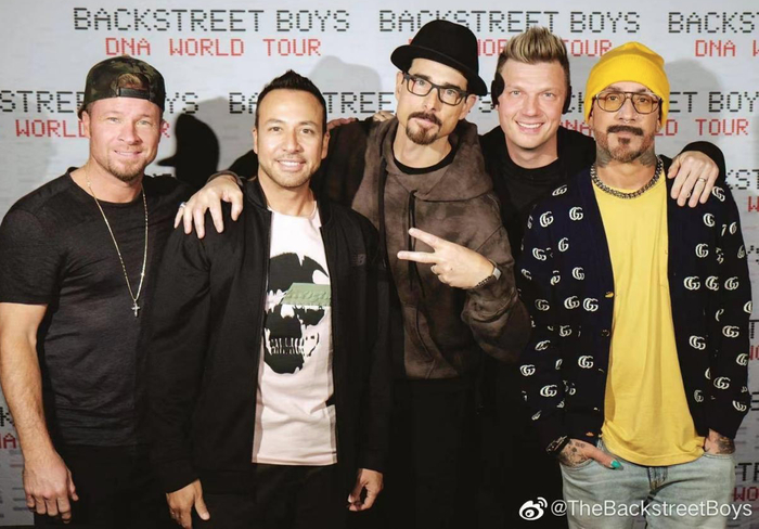 （后街男孩近年合照 图源：后街男孩微博）