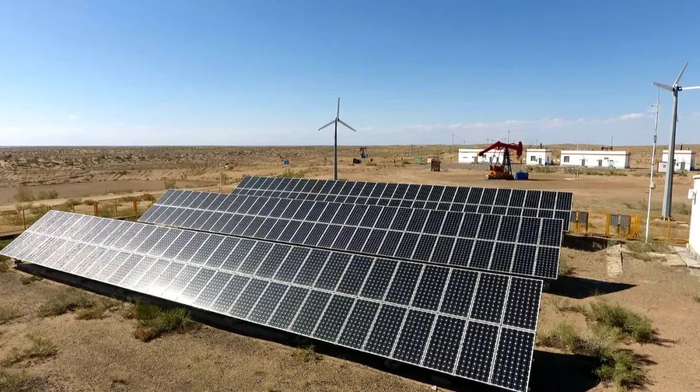 陆梁油田作业区陆9井区应用风光互补发电技术