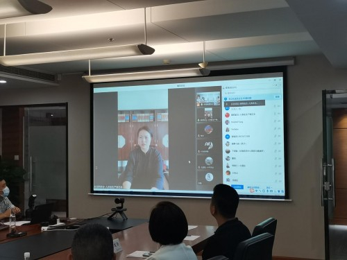 　　肽与健康产业分会秘书长石丰在线讲话