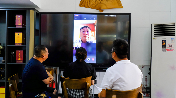 　　*远大美宅团队与曾樾校长访谈对话