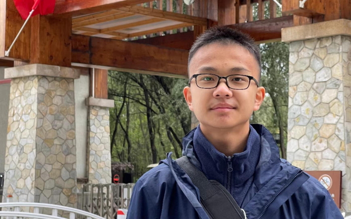 新京报小记者、北京中学高一学生李禾。  受访者供图