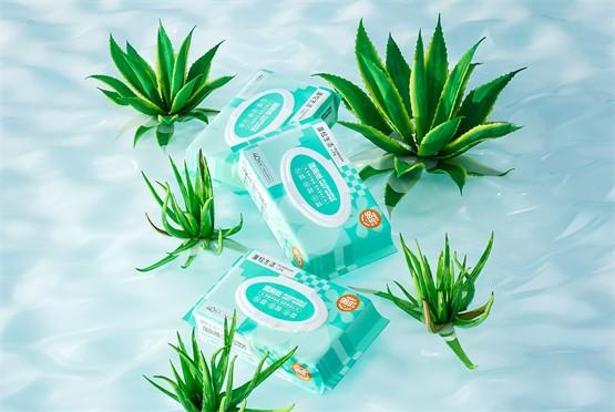 　　蓬松生活湿厕纸