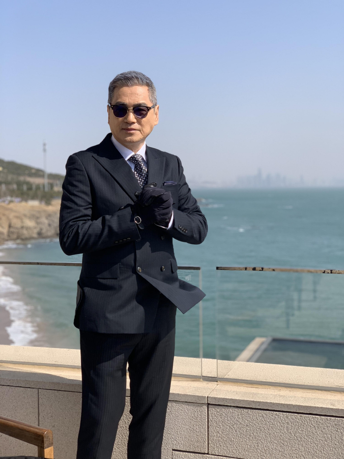 汤镇宗算是第一批北上的香港演员，他出演的《封神榜》《外来妹》都是当年的经典作品。  受访者供图