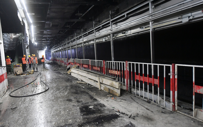 北京地铁16号线丰台站，站台层轨道区域被护栏分隔开。新京报记者 王贵彬 摄