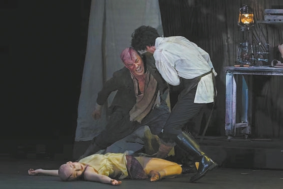 　　《弗兰肯斯坦》剧照 李晏摄