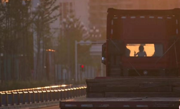 ↑小女孩跳舞 视频截图