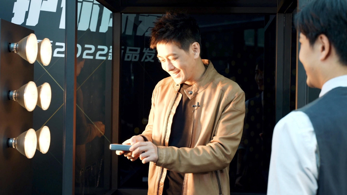 　　代言人林志颖参与XPEL新品测试