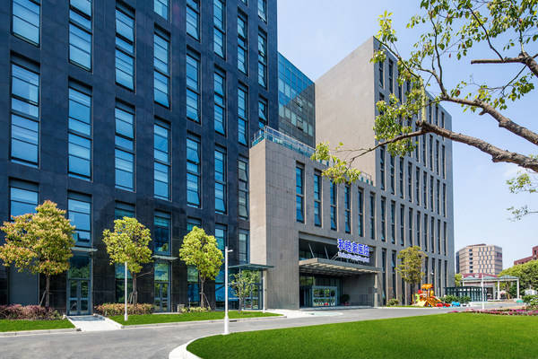 　　过去四年来，和睦家医疗在上海浦东板块的发展，不仅满足了浦东新区，特别是自贸区金桥地区居民和企业员工的医疗需求