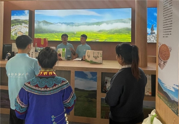 　　电商模拟直播教学现场