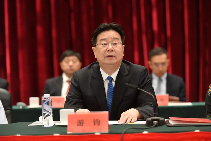 游钧出席并讲话
