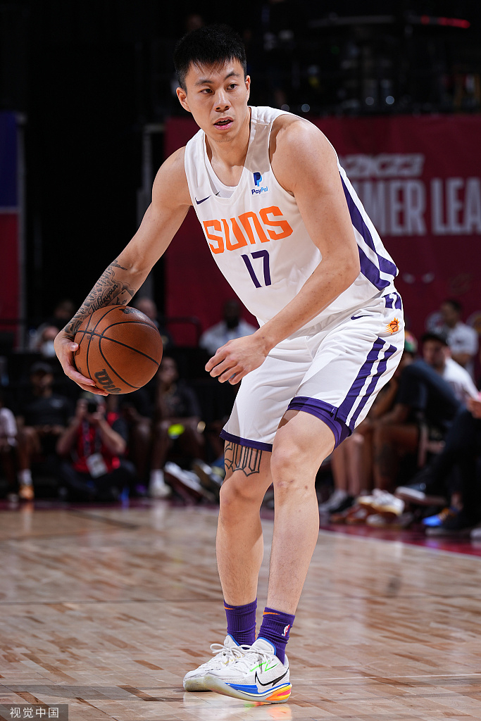 2022NBA夏季联赛：张镇麟5分1篮板 太阳72-97奇才 图源 视觉中国