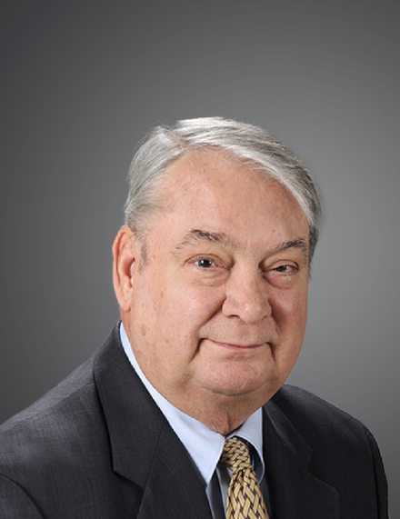 图为斐里德·穆拉德（Ferid Murad），1998年“诺贝尔生理学或医学奖”获得者