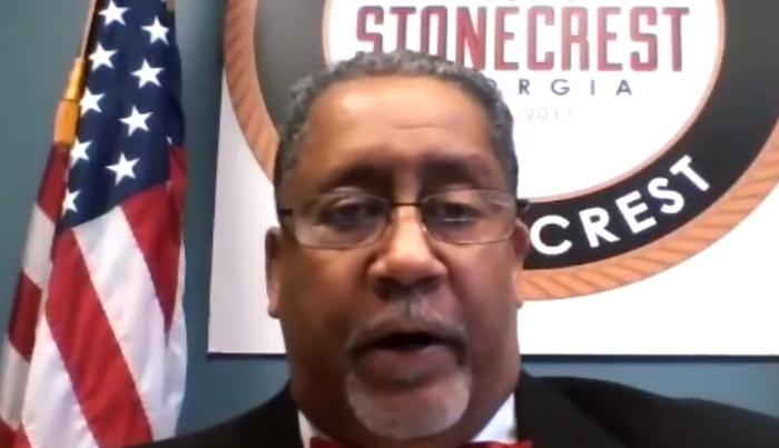 美国佐治亚州石峰市前市长詹森·拉里（视频截图） 