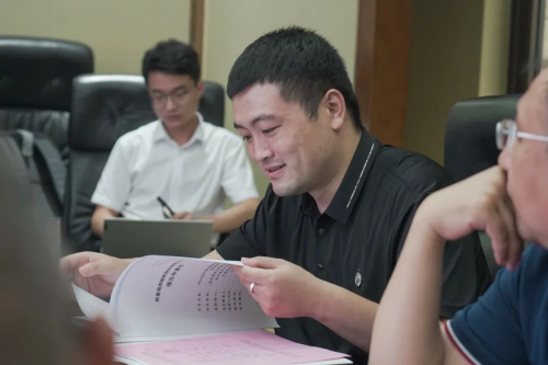 　　河南省中医药大学第一附属医院男科教授李霄