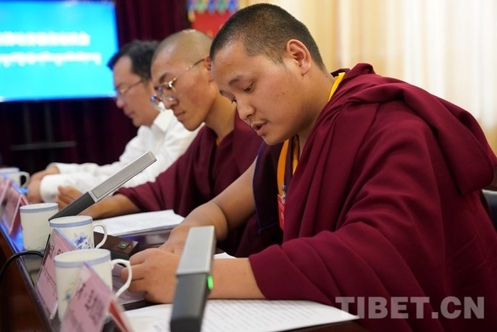 　　图为年轻活佛培养教育座谈会现场 摄影：王淑