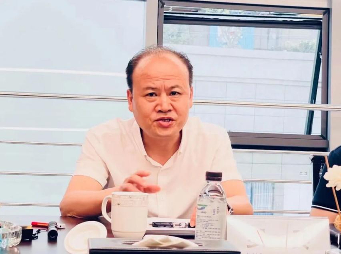 （贵州商学院院长罗兵）