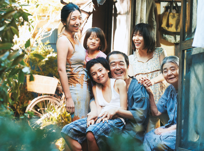 《小偷家族》剧照