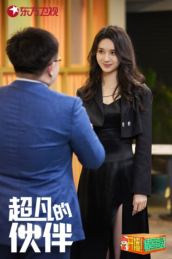 徐梓钧喜剧舞台初体验拿捏搞笑女气质反差十足