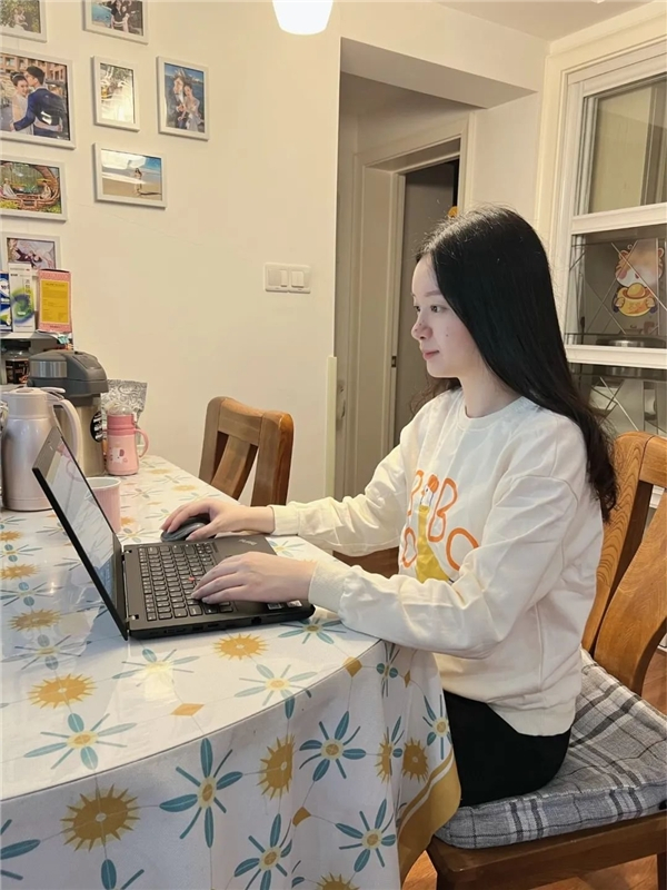 　　京东企业业务浙沪大客户部 沈曦露