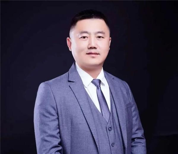 　　炭百年·烤肉董事长 孟庆超