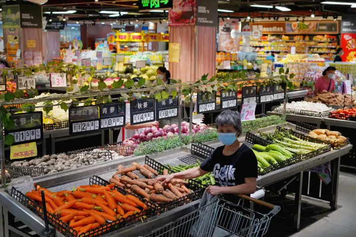 英德市鹏泰购物广场物资供应充足。