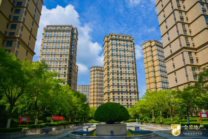 　　金鼎·银龙湾小区实景拍摄