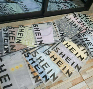 图：SHEIN商品页上匿名买家的晒图